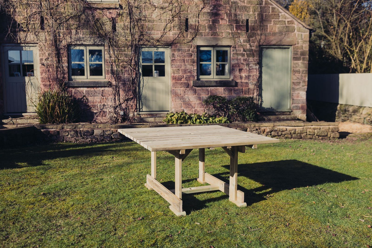 Ergo 8 Seater Square Table