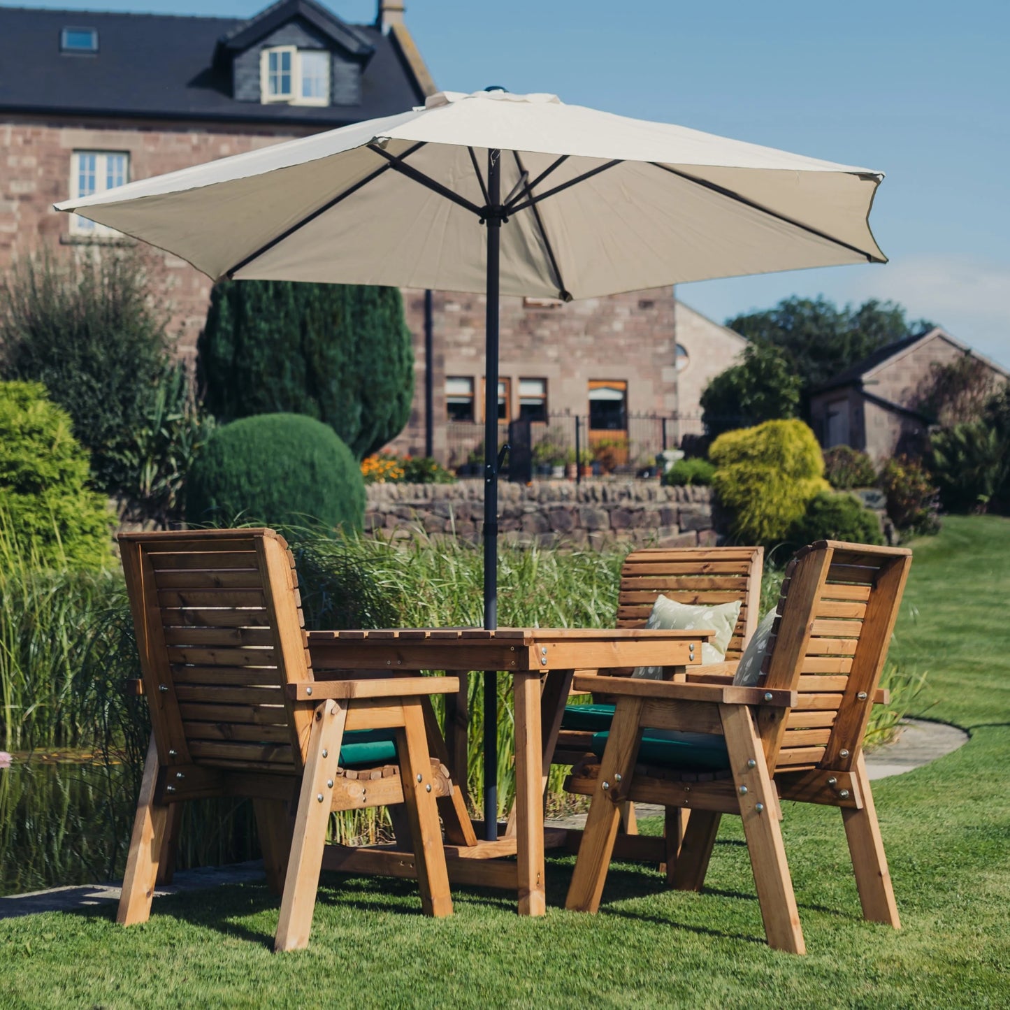 Valley Square Table Set - Sits 4