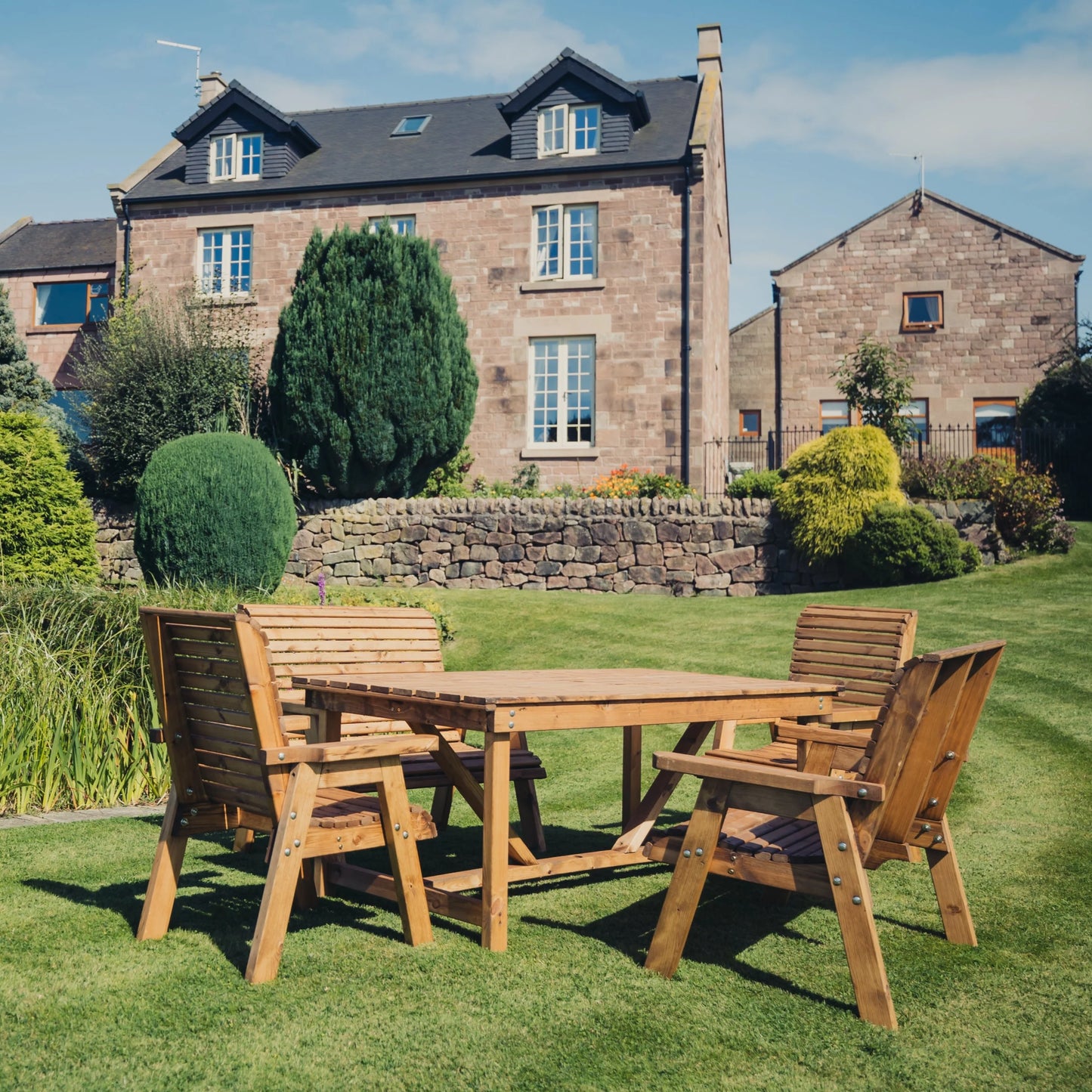 Valley Square Table Set - Sits 6