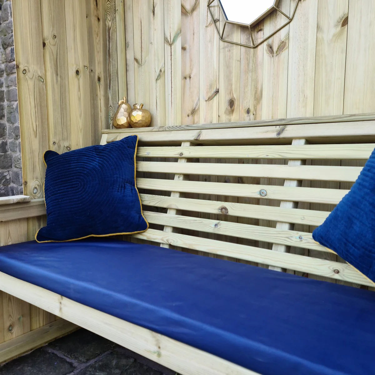 Four Seasons 3 Seat Arbour
