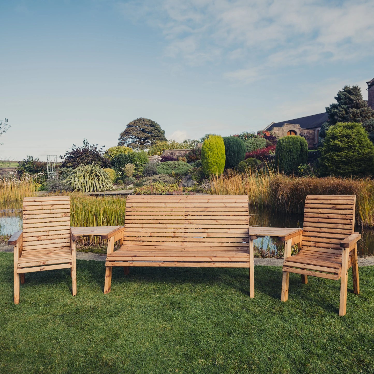 Valley 5 Seat Set - 1 X 3 Seat Bench, 2 X Chairs, Angled Tray Tables