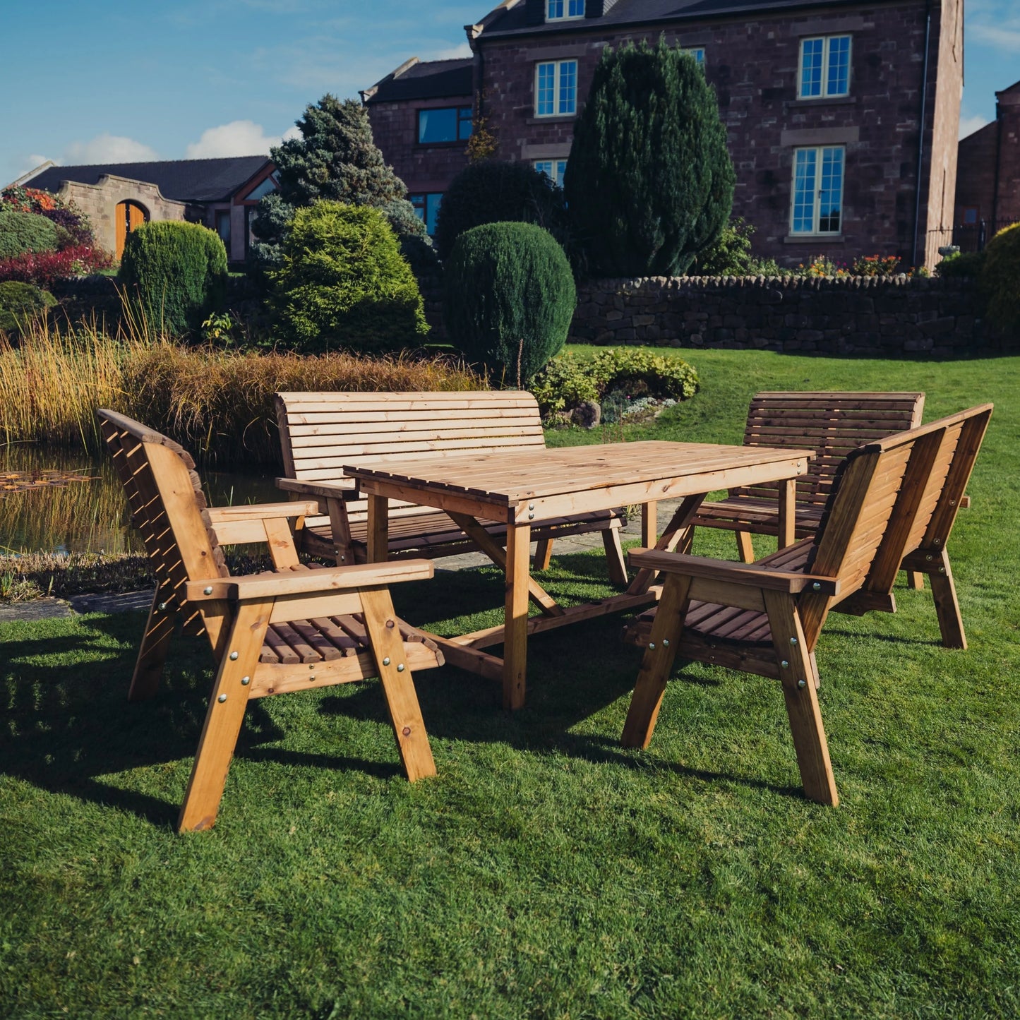 Valley Table Set - Sits 10 - 2 X 3 Seat Benches 2 X 2 Seat Benches
