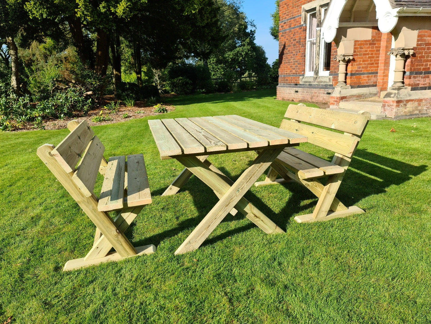 Ashcombe Table Set Seats 4