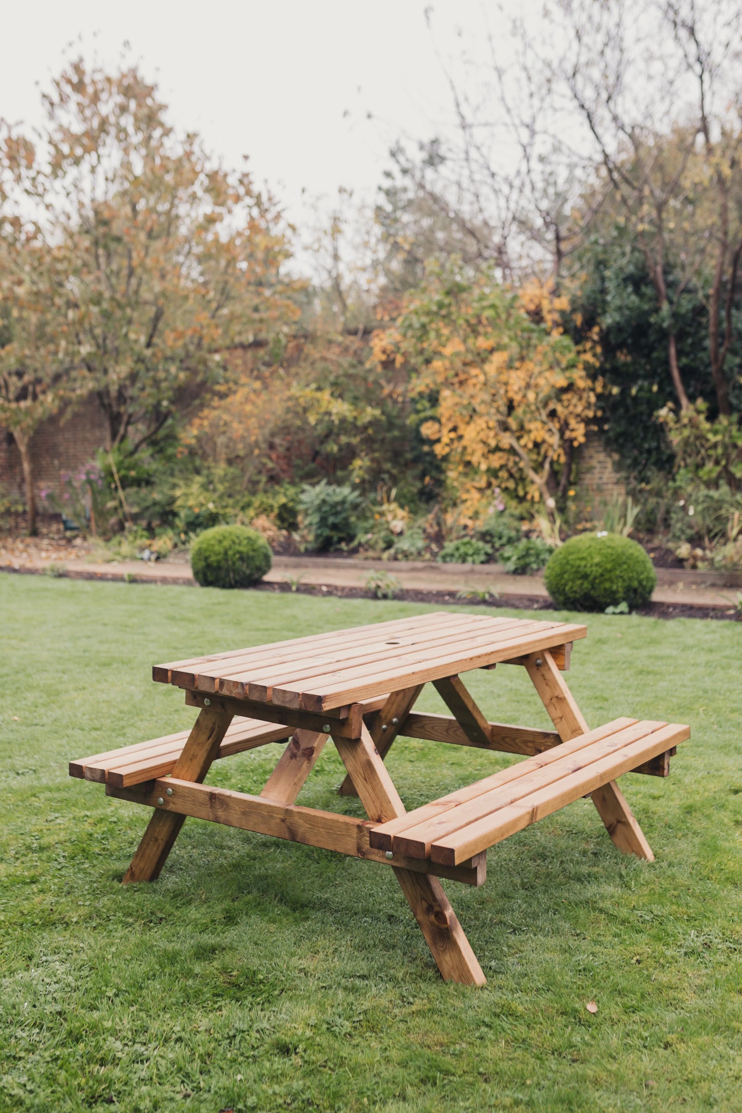 Valley Deluxe Picnic Table 1500MM